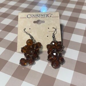VTG NWT COURTNEY G  Pierced Brown Cristal Earrings
